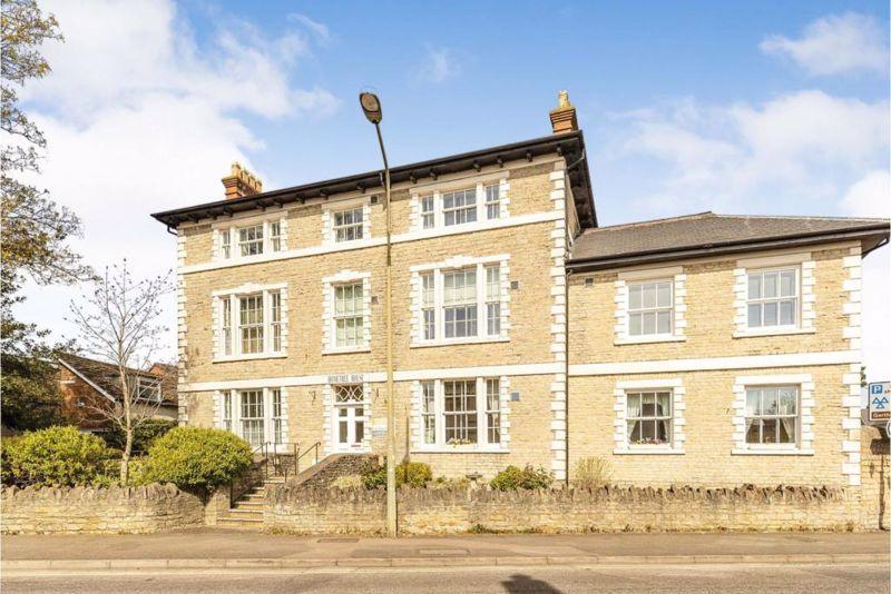 1 bedroom flat for sale in Hometree House, Bicester, OX26 6BP, OX26