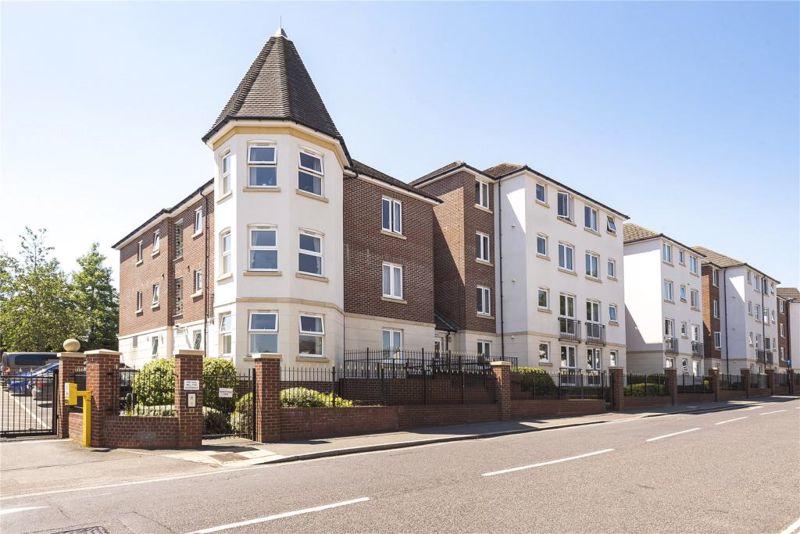 1 bedroom flat for sale in Kingsley Court, Aldershot, GU11 1HZ, GU11