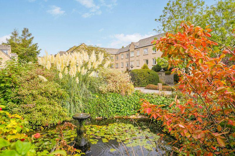 1 bedroom flat for sale in Windrush Court, Witney, OX28 4FD, OX28