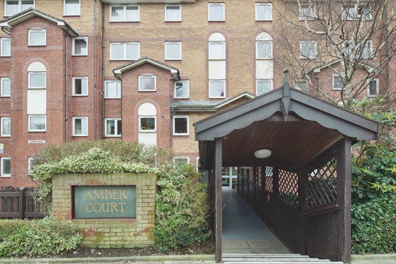 2 bedroom flat for sale in Amber Court, Hove, BN3 1LU, BN3
