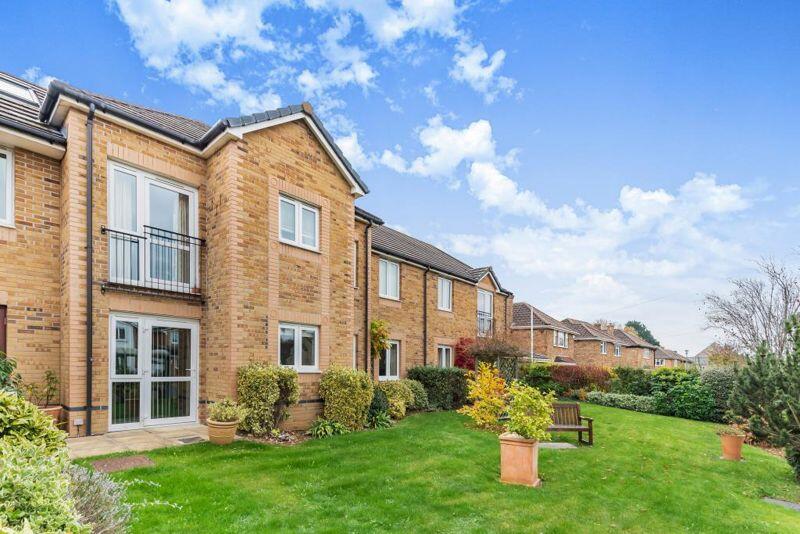 2 bedroom flat for sale in Cherwell Court, Kidlington, OX5 2BG, OX5