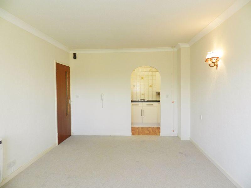 1 bedroom apartment for sale in Homeborough House, Hythe, SO45 6EE, SO45