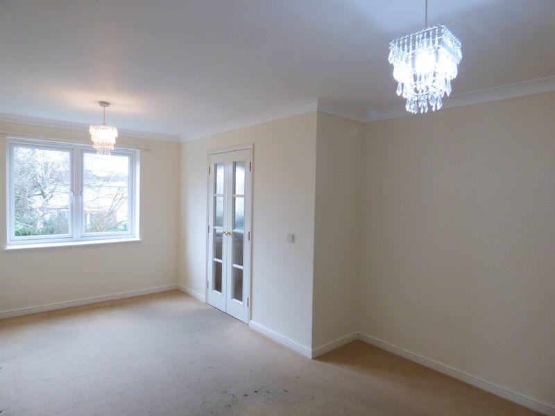 2 bedroom flat for sale in Mills Court, Sutton Coldfield, B74 2XH, B74