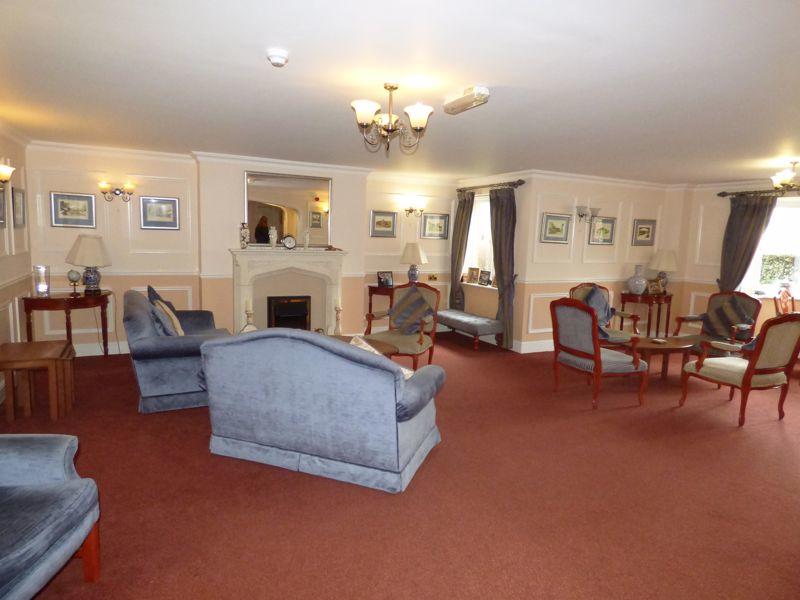 2 bedroom flat for sale in Mills Court, Sutton Coldfield, B74 2XH, B74