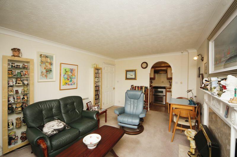 1 bedroom flat for sale in Malin Court, Alcester, B49 5DJ, B49