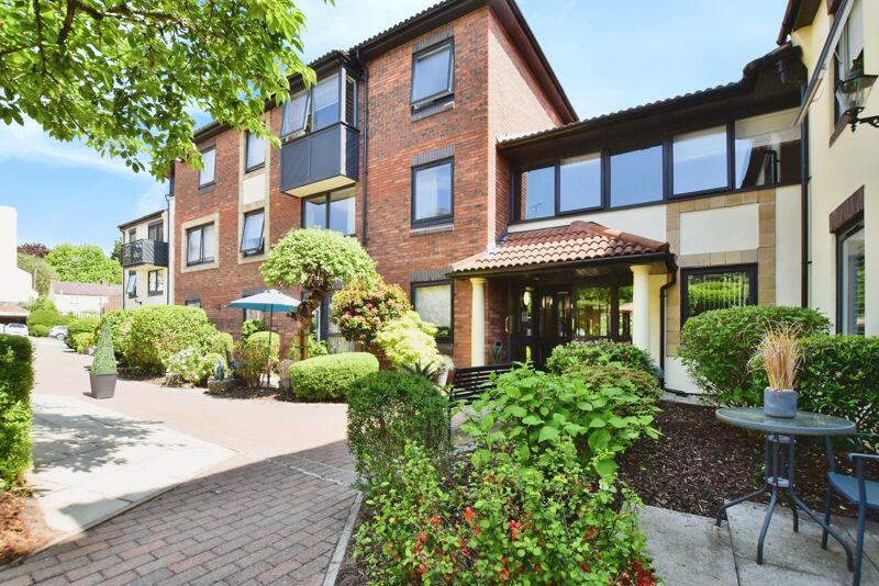 Main image of property: Mere Court, Knutsford, WA16 6HE