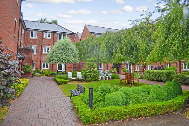 1 bedroom retirement property for sale in Court Phase II