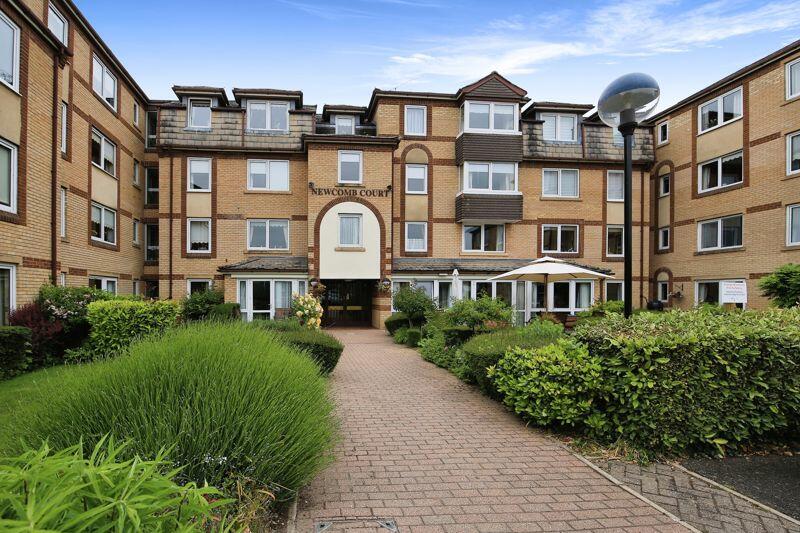 2 bedroom flat for sale in Court, Stamford, PE9 1DW, PE9