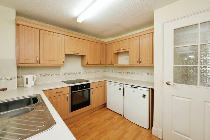Additional property image - Courville close, Alveston, BS35 3RR