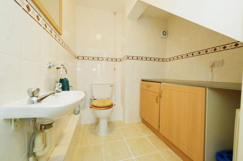 Additional property image - Courville close, Alveston, BS35 3RR