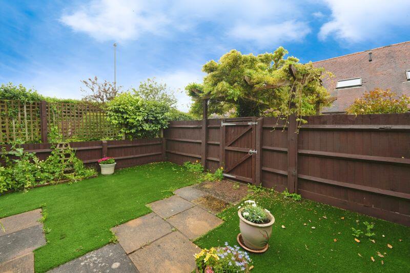 Additional property image - Courville close, Alveston, BS35 3RR