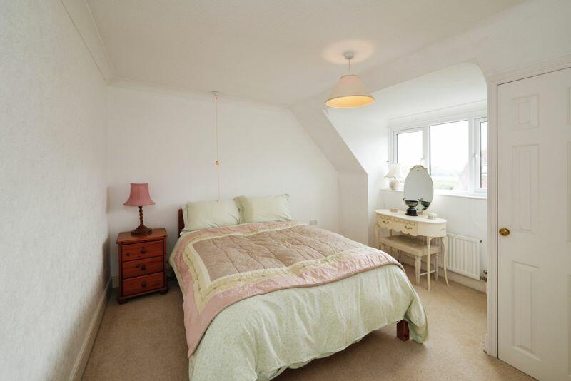 Additional property image - Courville close, Alveston, BS35 3RR