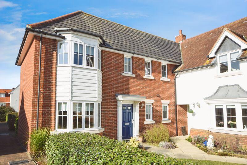 Main image of property: Meadow Park  Phase 1, Braintree, CM7 1TD