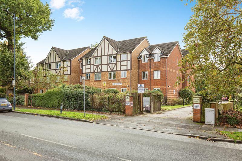 2 bedroom flat for sale in Padfield Court, Wembley, HA9 8JS, HA9