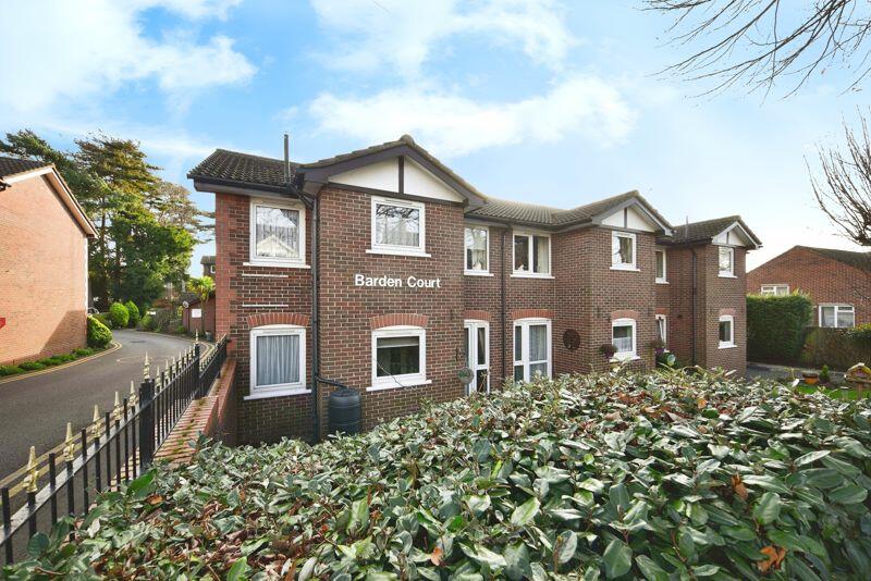 2 bedroom flat for sale in Barden Court, Maidstone, ME14 5AP, ME14