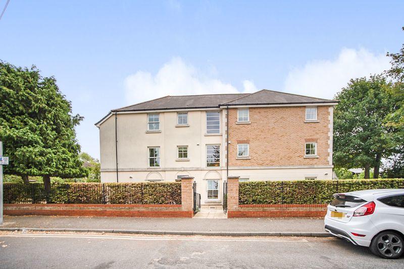 1 bedroom flat for sale in Nelson Court, Gravesend, DA12 1PL, DA12