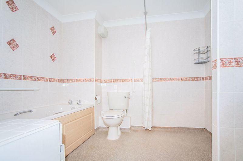 1 bedroom flat for sale in Nelson Court, Gravesend, DA12 1PL, DA12