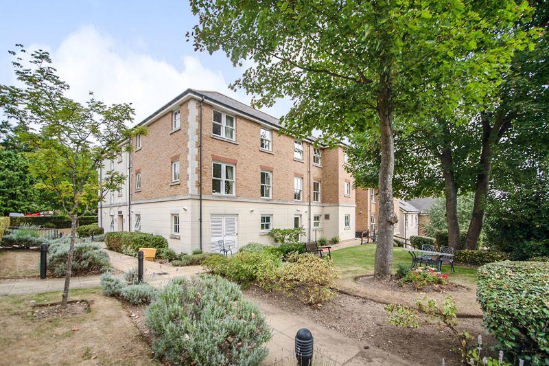 1 bedroom flat for sale in Nelson Court, Gravesend, DA12 1PL, DA12