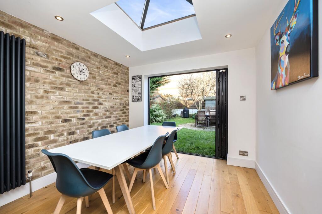 Additional property image - Highdown Avenue, Worthing, BN13