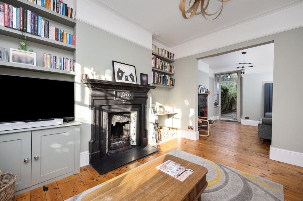 Additional property image - Highdown Avenue, Worthing, BN13