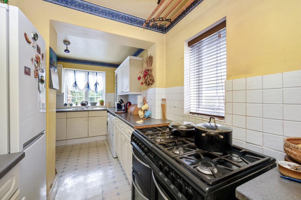 Additional property image - Greenways Crescent, Shoreham-By-Sea, BN43