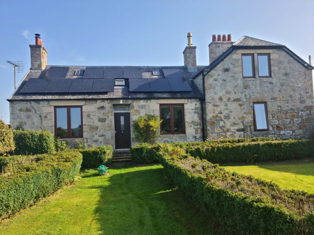 4 bedroom country house for sale in Knockando, Aberlour, AB38 7RY, AB38