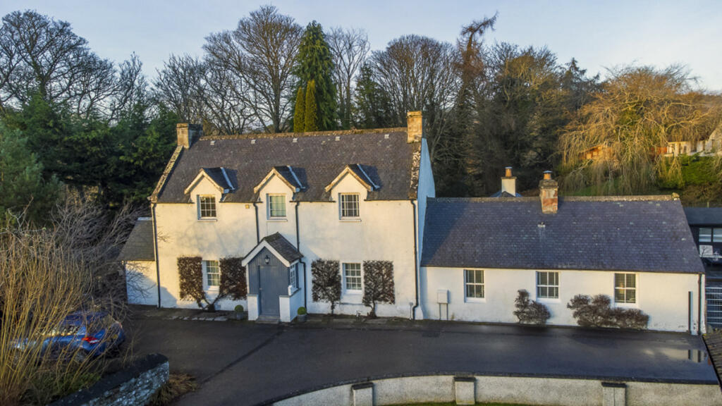 5 bedroom detached house for sale in Ardross Road, Alness, IV17 0QA, IV17