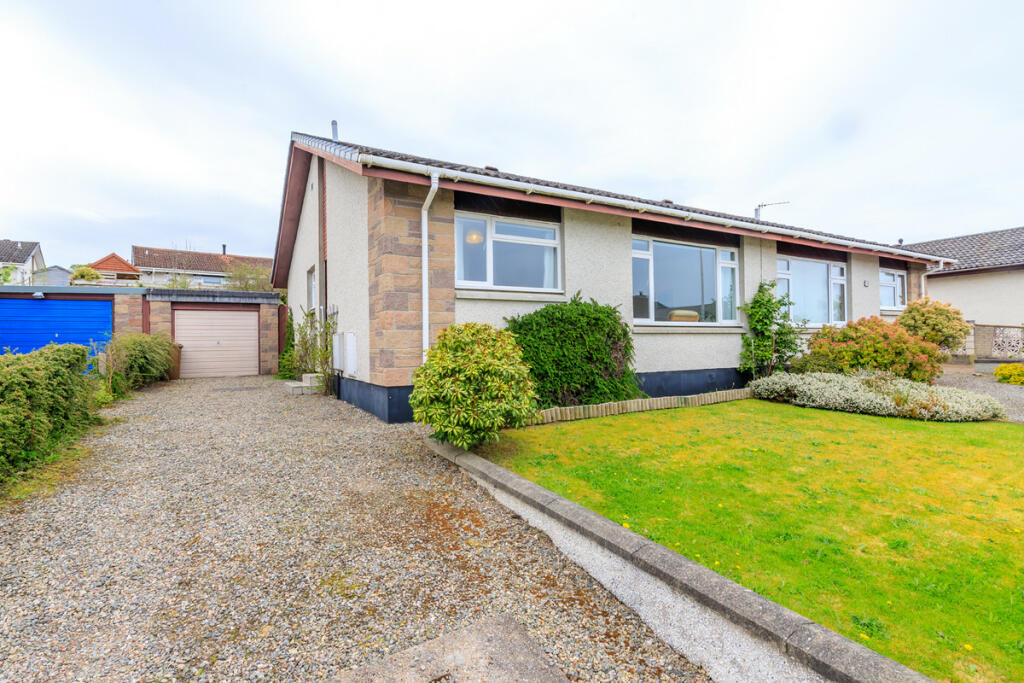 2 bedroom semidetached bungalow for sale in Place, Inverness