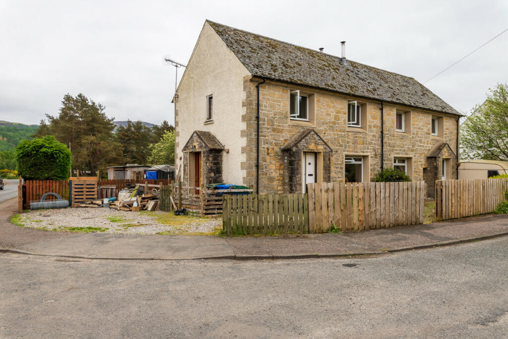 3 bedroom semidetached house for sale in Maccoll Road, Cannich, IV4