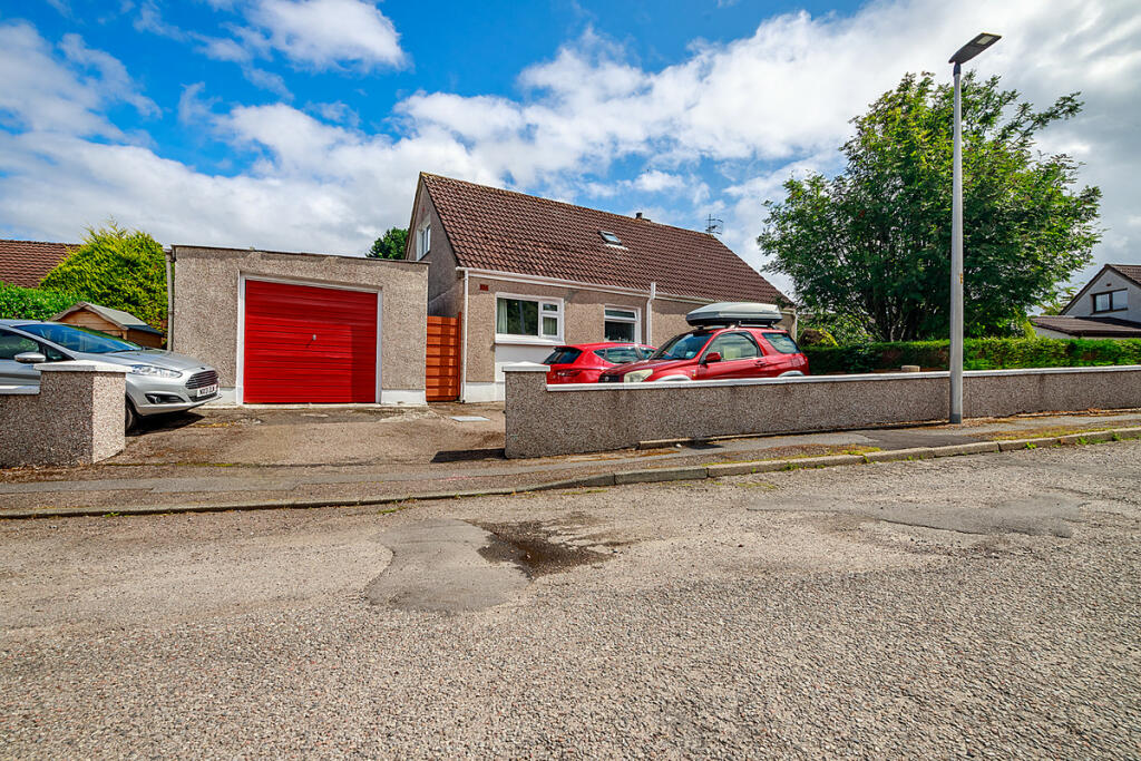 3 bedroom detached house for sale in Bellfield Road, North Kessock, IV1 3XU, IV1