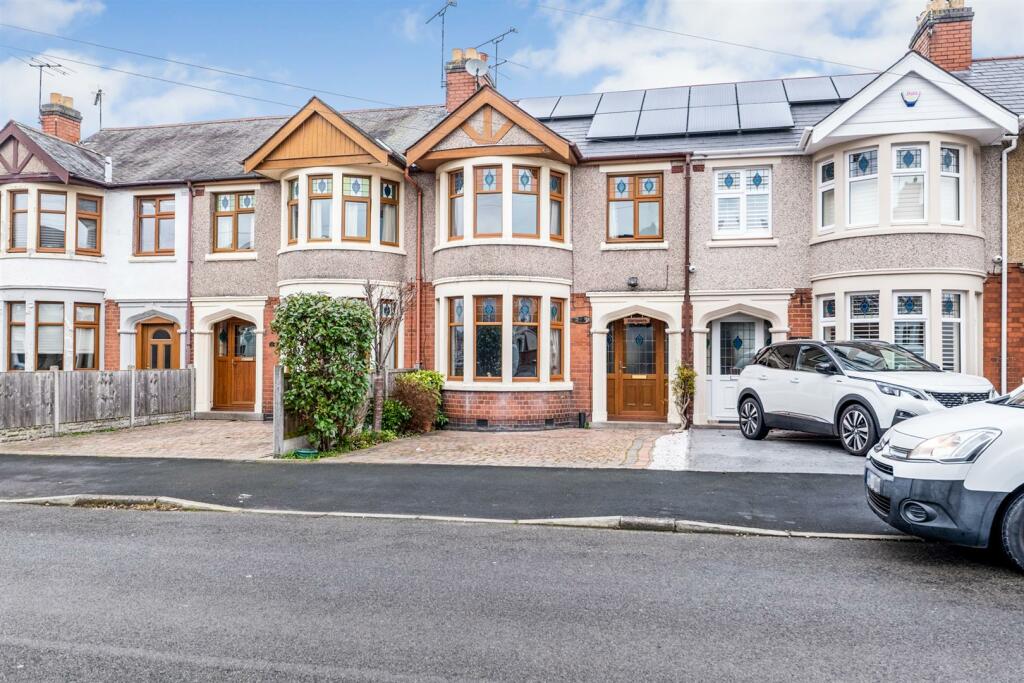 3 bedroom terraced house for sale in Margaret Avenue, Bedworth, CV12