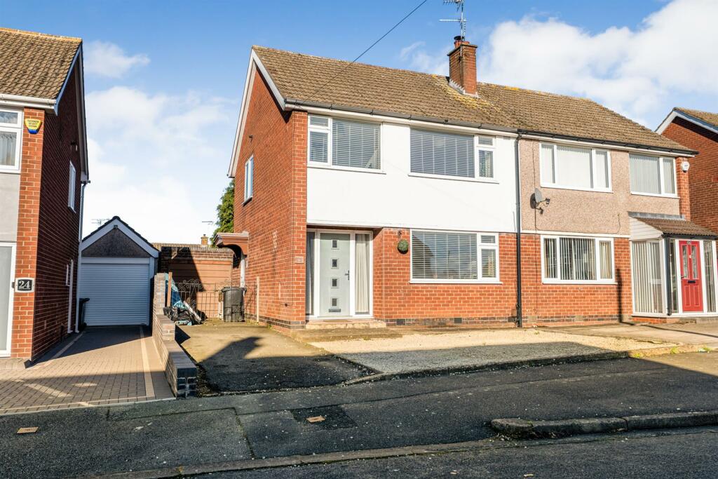 3 bedroom semidetached house for sale in Mount Pleasant Road, Bedworth