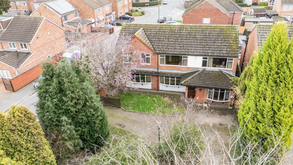 5 bedroom detached house for sale in Coventry Road, Exhall, Coventry, CV7