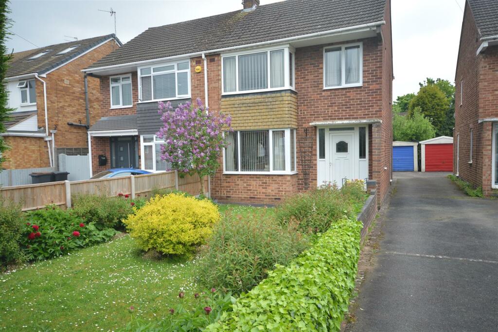 3 bedroom semidetached house for sale in Briardene Avenue, Bedworth, CV12