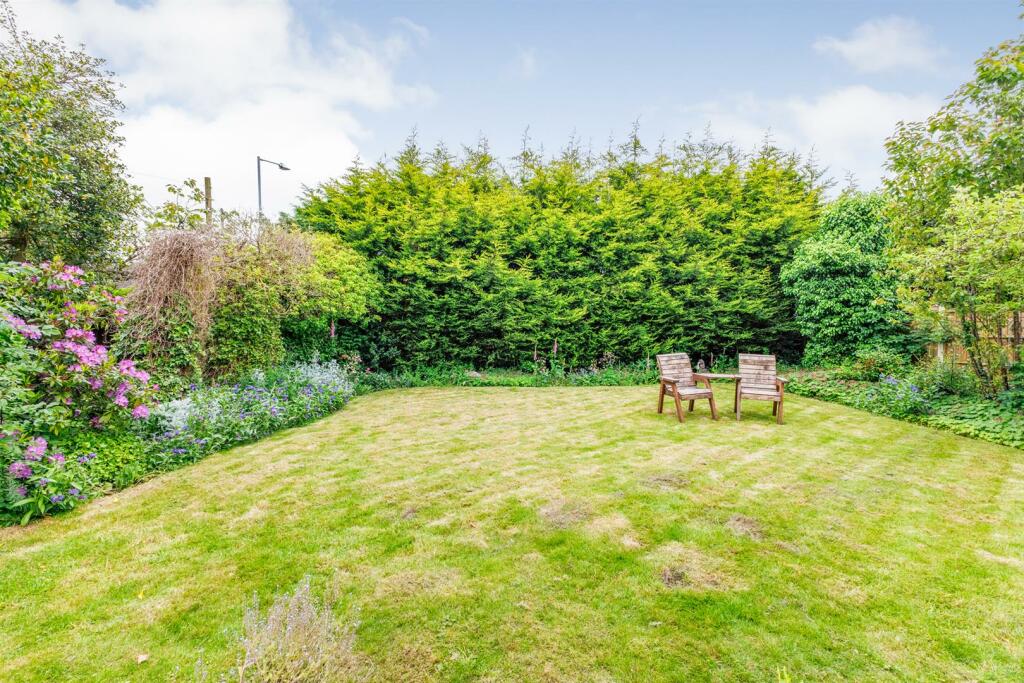 Additional property image - Nuneaton Road, Bulkington