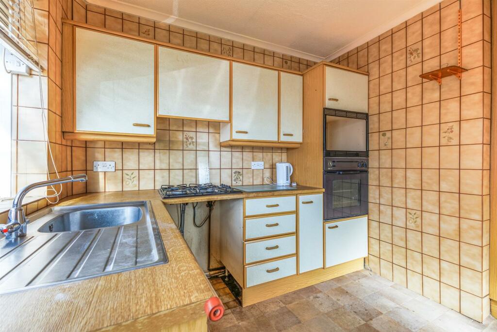 Additional property image - Ullswater Avenue, Nuneaton