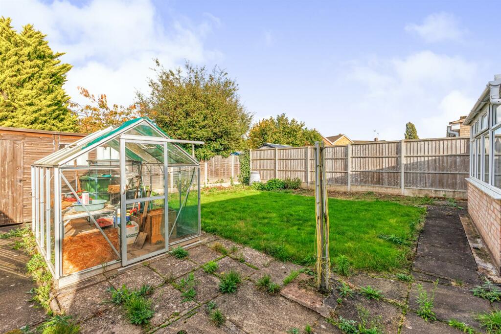 Additional property image - Ullswater Avenue, Nuneaton