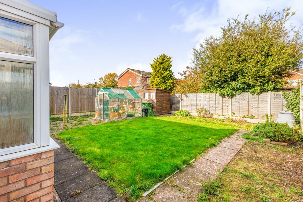 Additional property image - Ullswater Avenue, Nuneaton