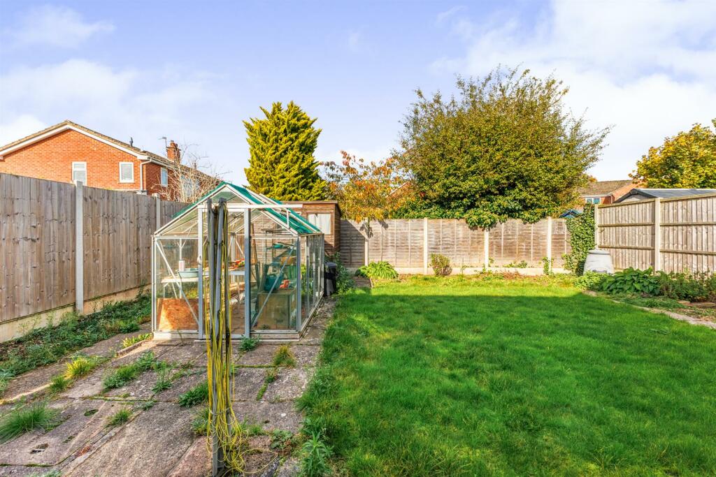 Additional property image - Ullswater Avenue, Nuneaton