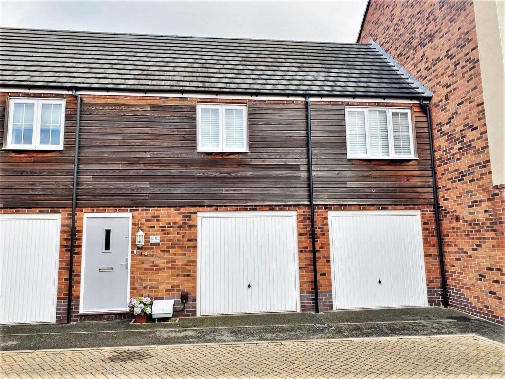 Main image of property: Two Yard Lane, Nuneaton