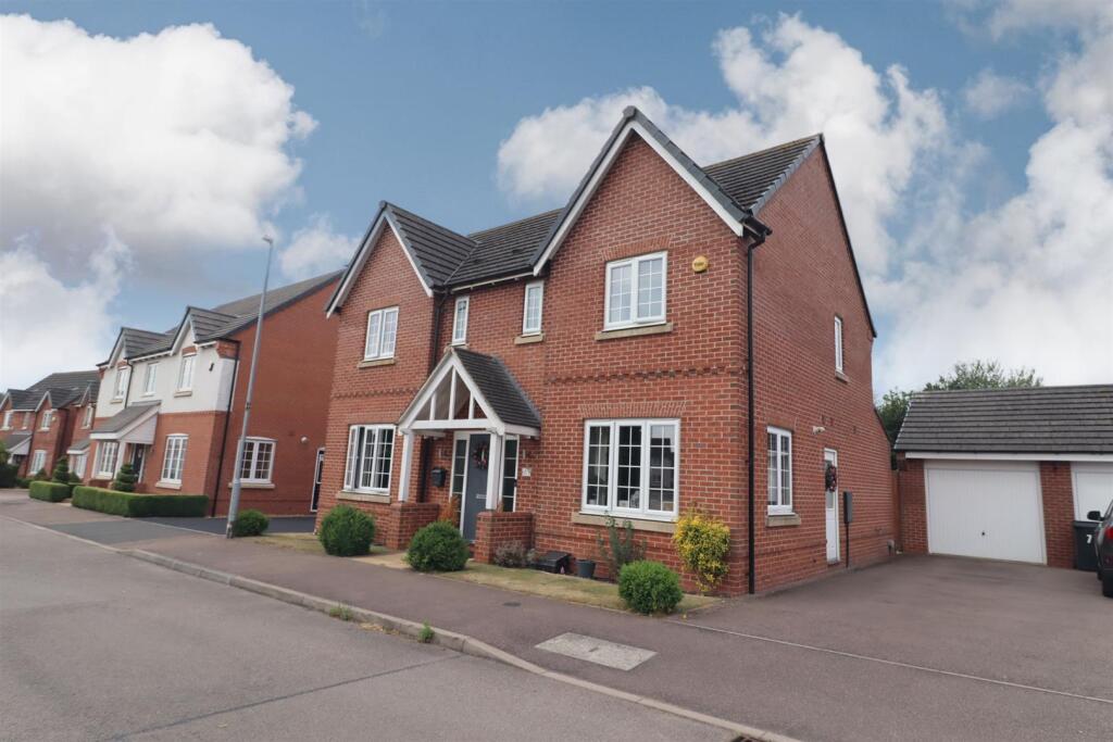Main image of property: Moat Close, Newbold Verdon, Leicester