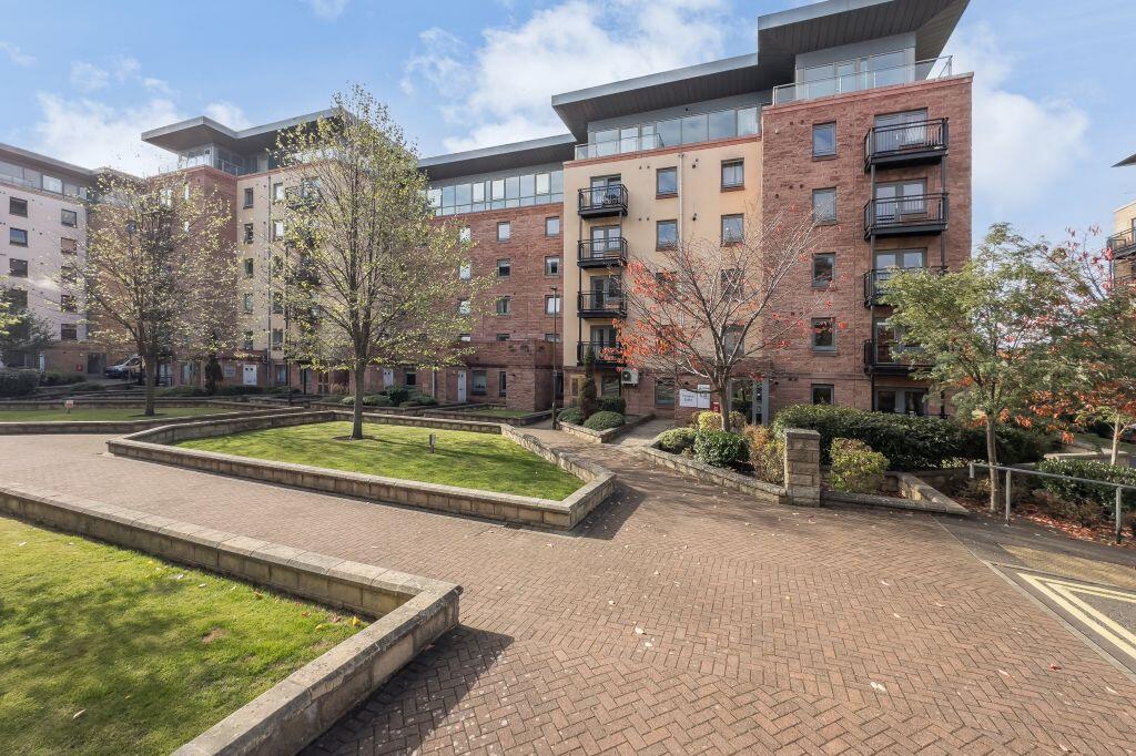 Main image of property: 18/15 Slateford Gait, EDINBURGH, EH11 1GU