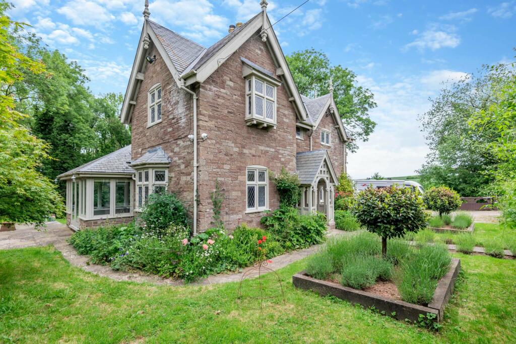 4 bedroom detached house for sale in Rockfield, Monmouth, NP25