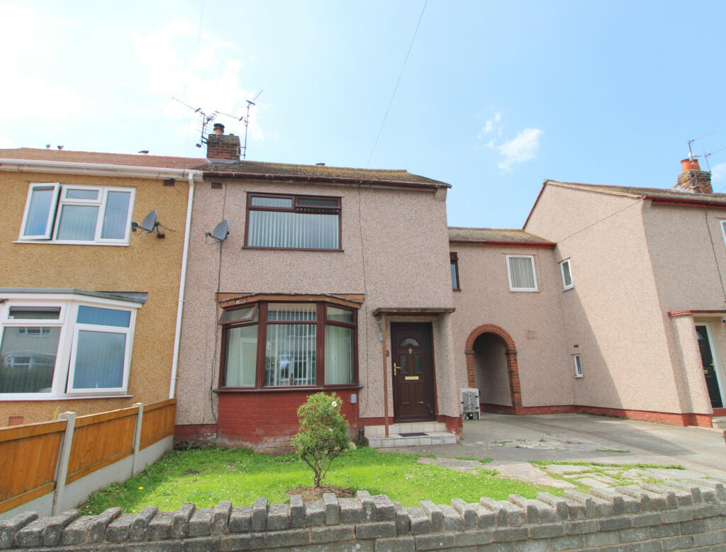 3 bedroom link detached house for sale in Pendre Avenue, Rhyl, LL18