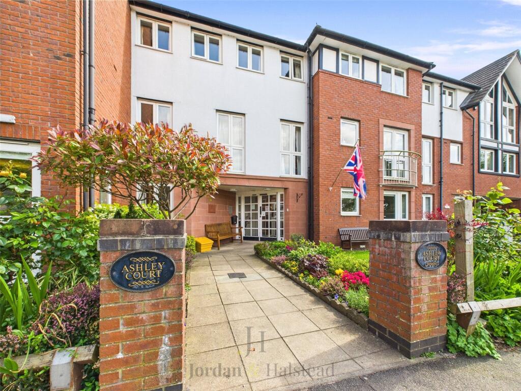 Main image of property: Chapelfields, Frodsham, Cheshire, WA6