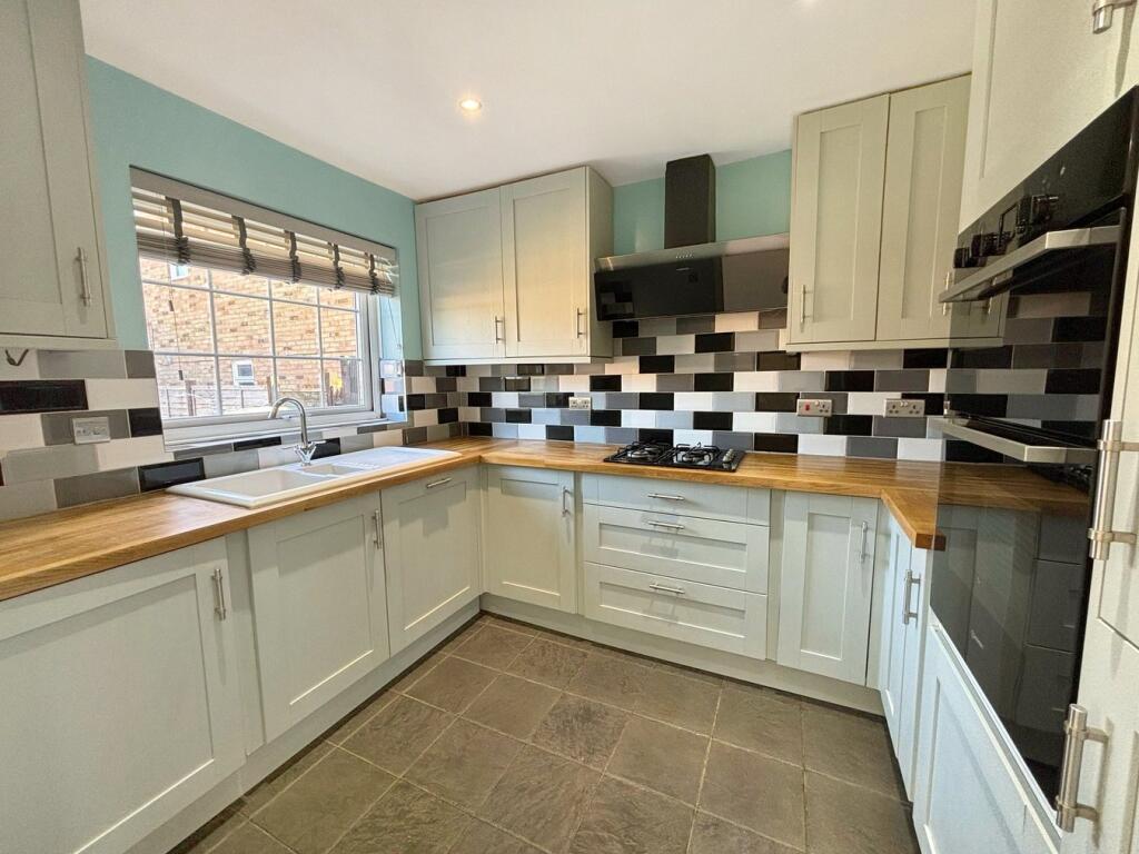 Main image of property: Millfields, Chatham, ME5