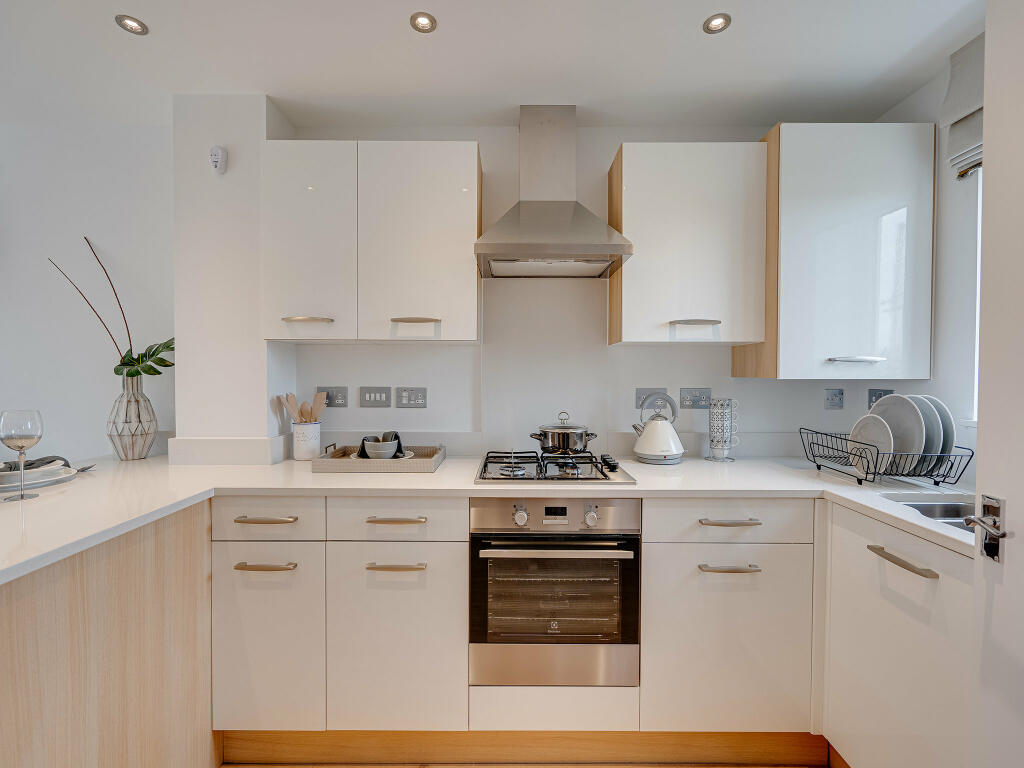 Additional property image - East Haven,
Woodham Road, 
Barry,
South Glamorgan, 
CF63 4JE