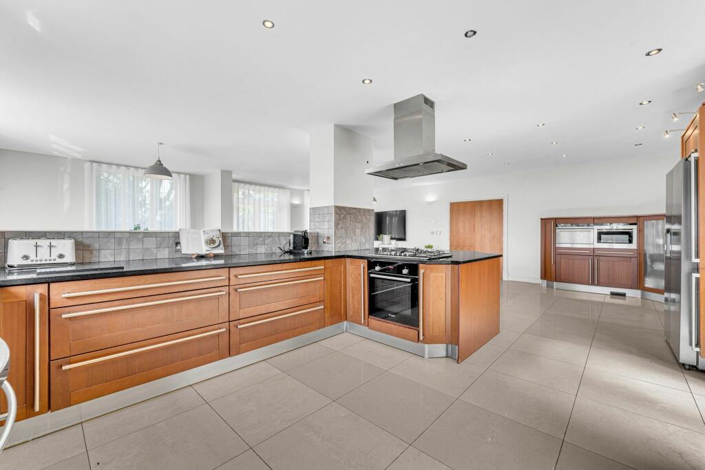Additional property image - Dobb Brow Road, Westhoughton BL5 2AZ – Exceptional 7,806 sq ft Luxury Home on Expansive Grounds
