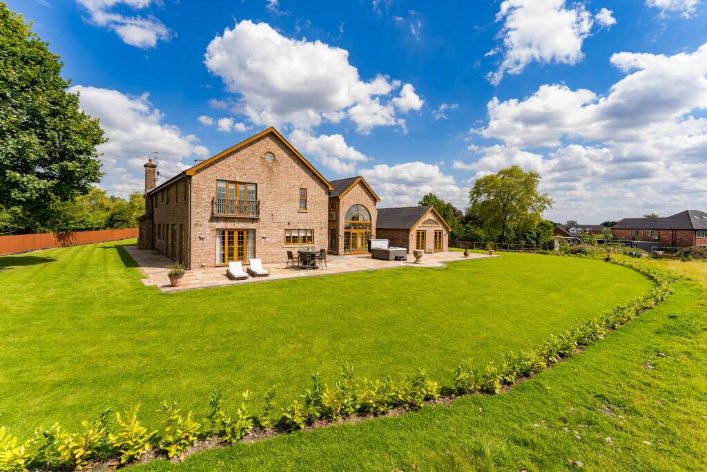 Additional property image - Dobb Brow Road, Westhoughton BL5 2AZ – Exceptional 7,806 sq ft Luxury Home on Expansive Grounds