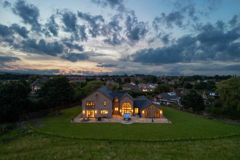 Additional property image - Dobb Brow Road, Westhoughton BL5 2AZ – Exceptional 7,806 sq ft Luxury Home on Expansive Grounds